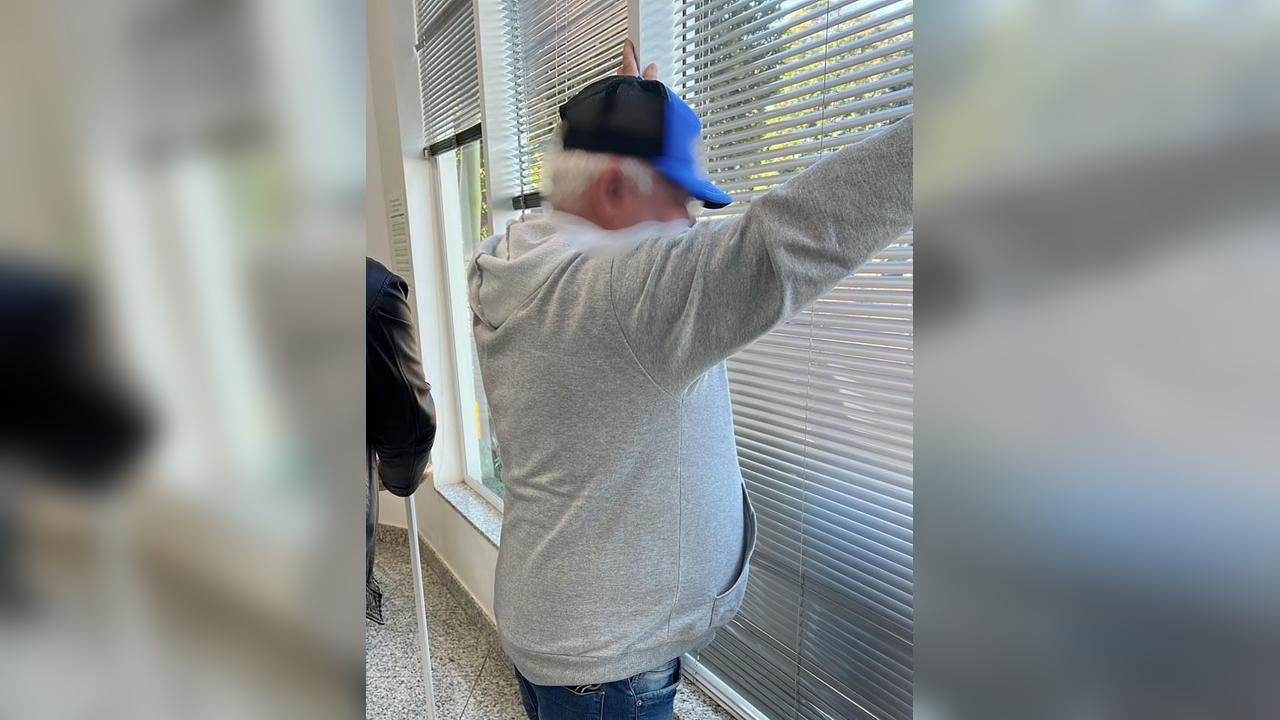 Nucria de Cascavel prende homem condenado por estupro que se escondia no Paraguai mas vinha ao Brasil sacar aposentadoria Nucria de Cascavel prende homem condenado por estupro que se escondia no Paraguai mas vinha ao Brasil sacar aposentadoria