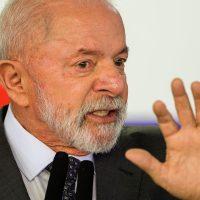 Imagem referente a Lula anuncia amanhã R$ 30 bilhões para empresas afetadas por tarifaço 