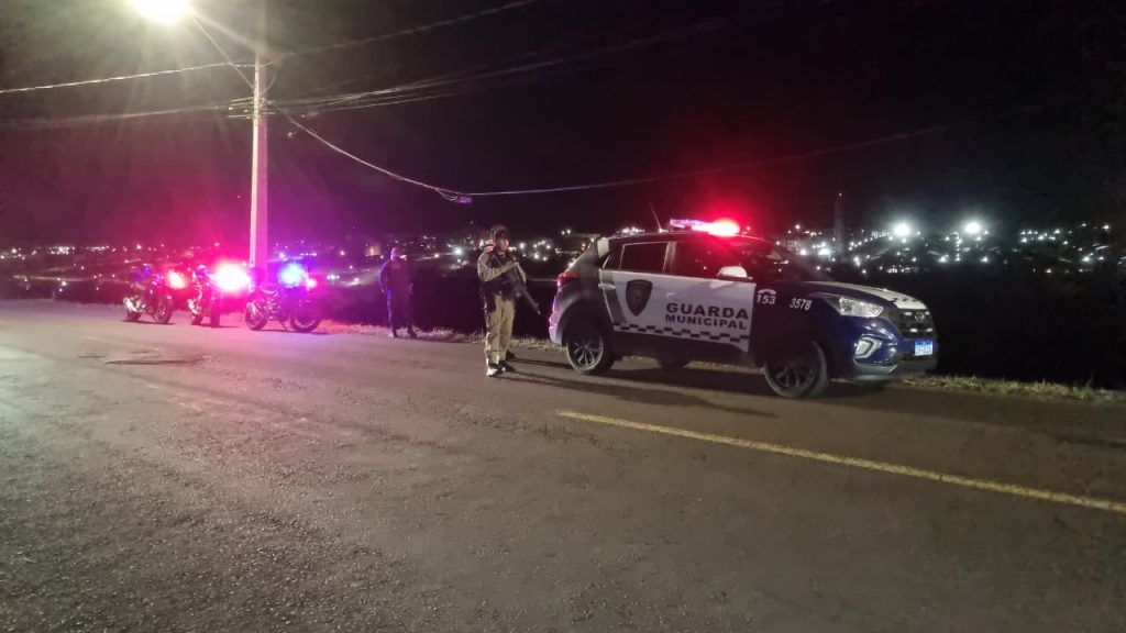 Correria policial no Bairro Parque Verde em Cascavel: Motorista é perseguido por equipes policiais