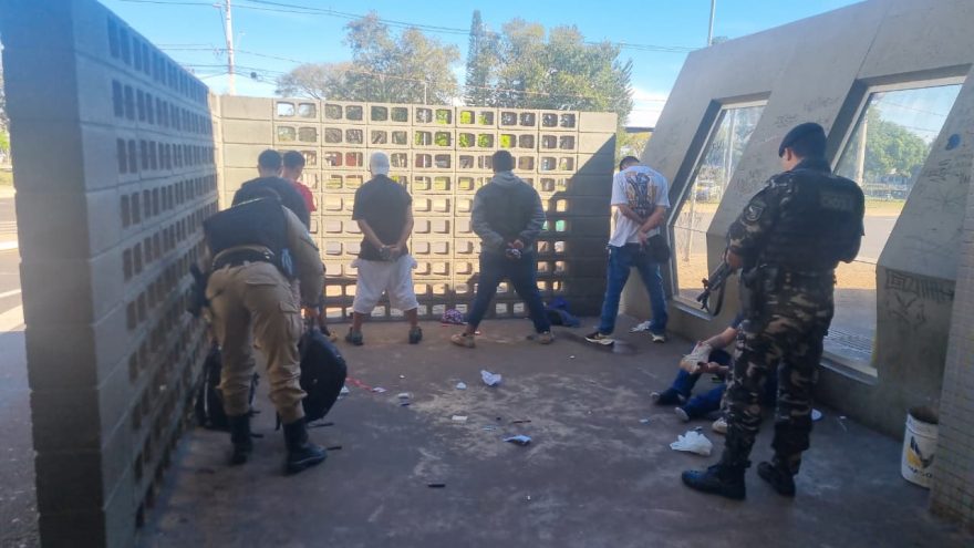 Polícia Militar fecha o cerco no Terminal Oeste de Cascavel após denúncia anônima