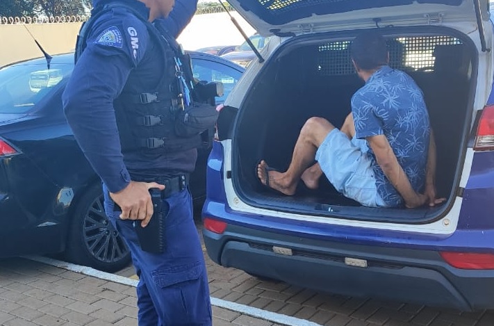 Homem é preso por roubo no Cascavel Velho