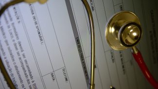 Planos de saúde terão de oferecer implante contraceptivo hormonal