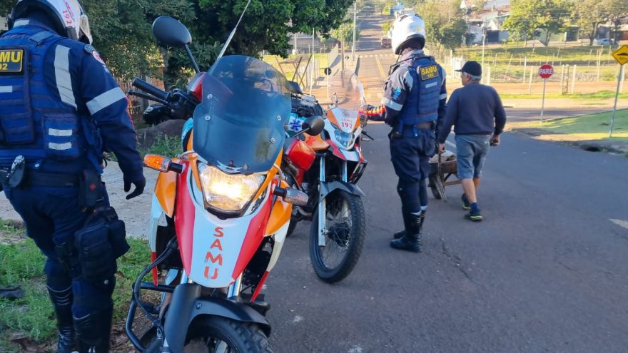 Equipes do Samu resgatam homem com AVC no Bairro Santa Felicidade