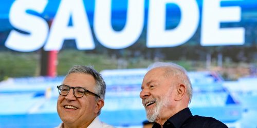 Lula defende Mais Médicos e relação com Cuba após sanção dos EUA Imagem referente a Lula defende Mais Médicos e relação com Cuba após sanção dos EUA