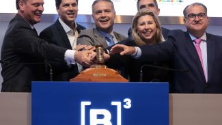 Leilão de concessão da Rota Agro tem deságio de 19,7% no pedágio Leilão de concessão da Rota Agro tem deságio de 19,7% no pedágio