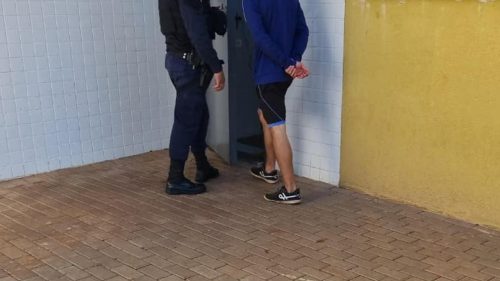 Adolescente não paga a passagem de ônibus e agride motorista no Terminal Sul Imagem referente a Adolescente não paga a passagem de ônibus e agride motorista no Terminal Sul