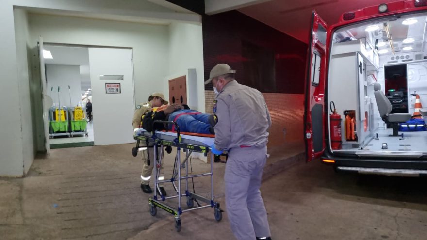 Homem é socorrido após incidente em empresa às margens da BR-277, em Cascavel