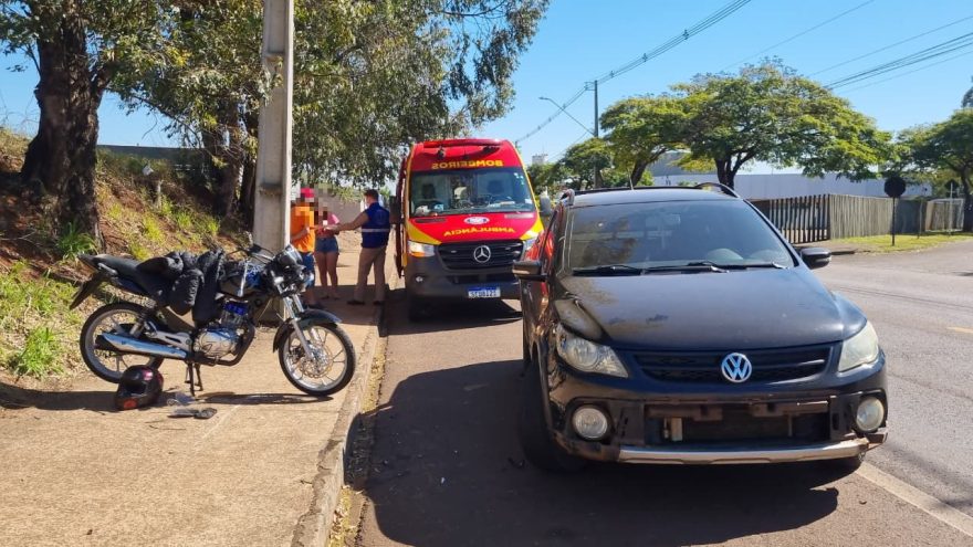 Motociclista fica ferido em acidente de trânsito no Santo Onofre