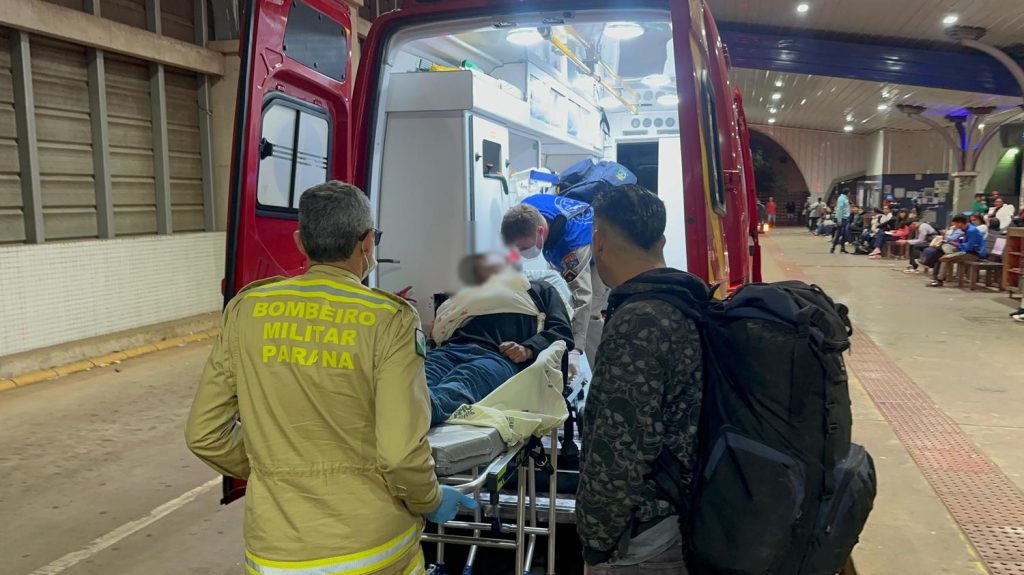 Venezuelano é atropelado na Avenida Brasil, e sofre fratura na clavícula