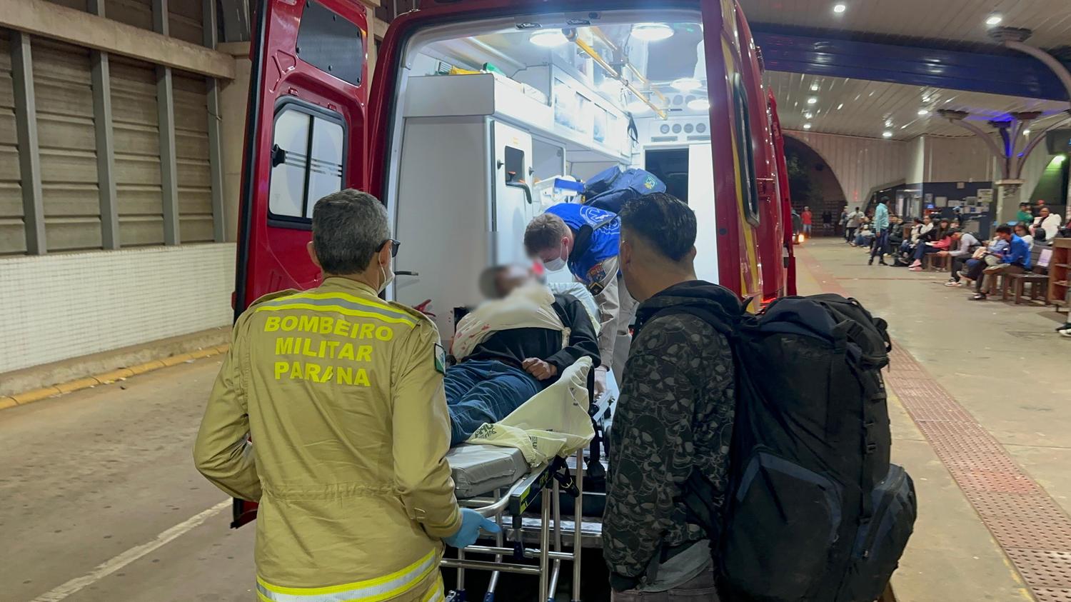 Venezuelano é atropelado na Avenida Brasil, e sofre fratura na clavícula Venezuelano é atropelado na Avenida Brasil, e sofre fratura na clavícula