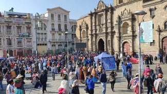 Bolívia vai às urnas com direita favorita e 23% dos votos indefinidos Bolívia vai às urnas com direita favorita e 23% dos votos indefinidos