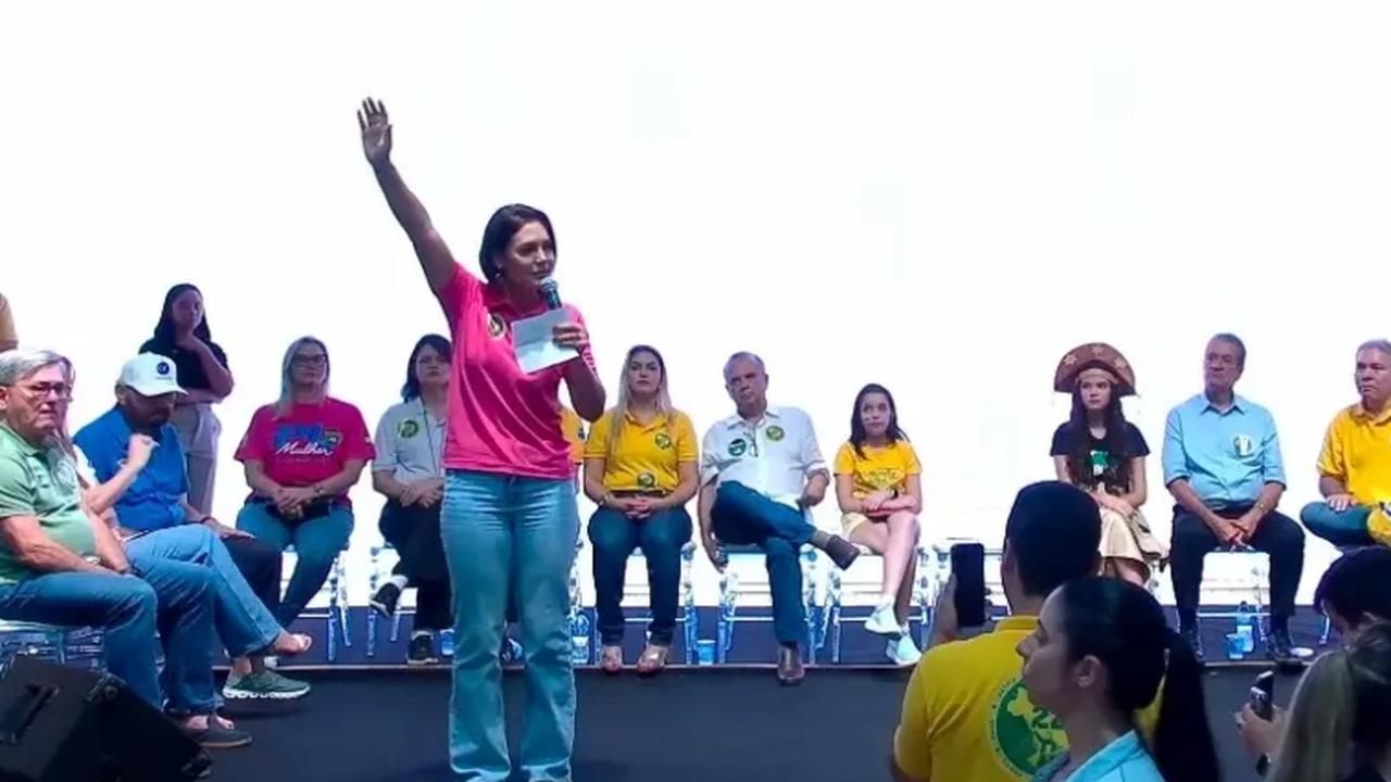 Michelle chama Lula de "pinguço" e diz que Bolsonaro vai voltar à presidência