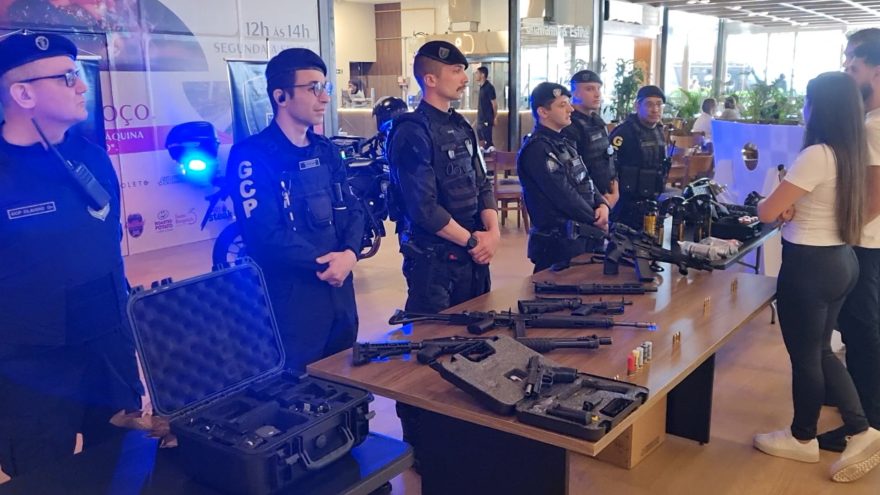 GM e GCP realizam exposição de armamento e viaturas no Shopping Catuaí