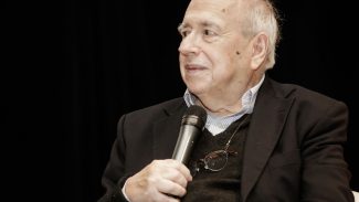 Luis Fernando Veríssimo é internado em UTI de hospital de Porto Alegre