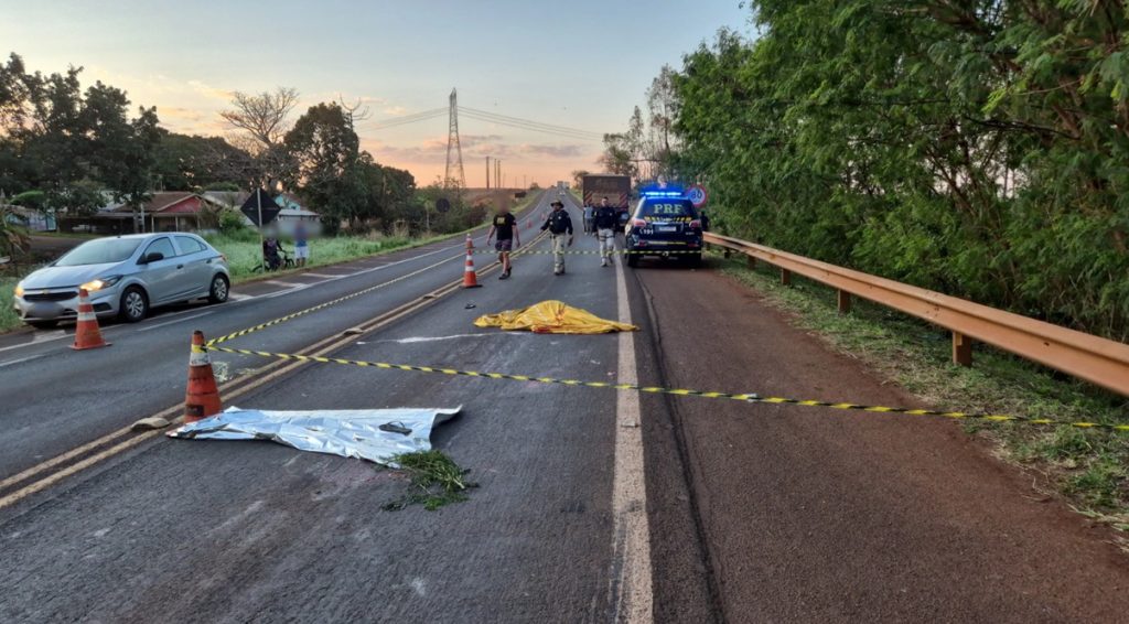 Jovem morre atropelado por caminhão na BR-369, em Corbélia