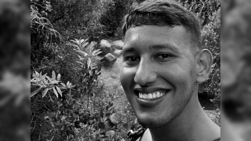 “Amigo que todo mundo precisava”: Despedida de jovem é marcada por comoção e homenagens Imagem referente a “Amigo que todo mundo precisava”: Despedida de jovem é marcada por comoção e homenagens