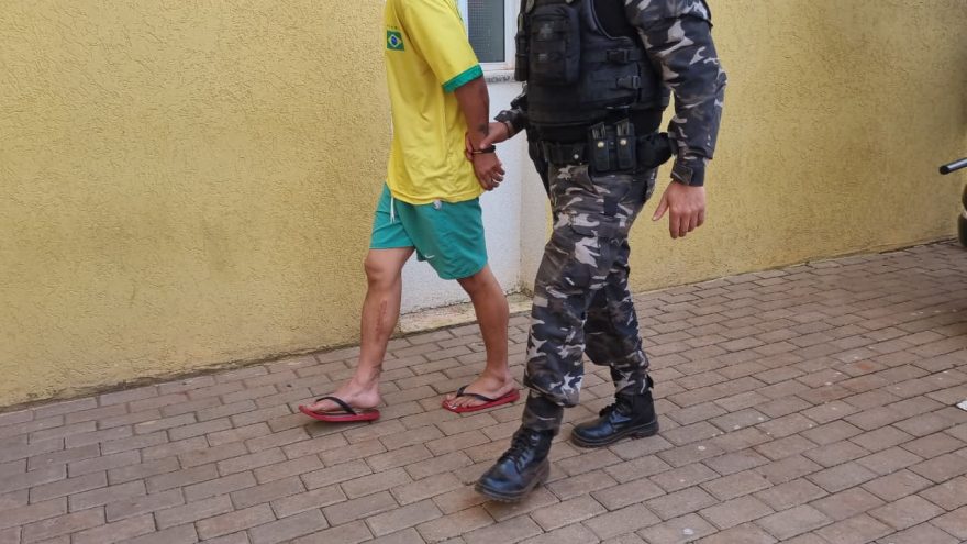 Procurado por roubo no Acre é detido em Cascavel