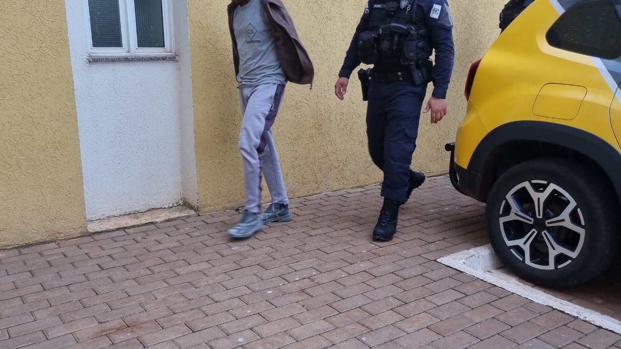 Homem de 42 anos é preso para cumprir 14 anos por roubo