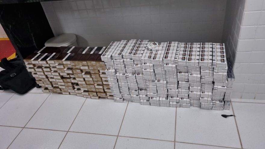 Bagagem suspeita: passageiro é flagrado com diversos eletrônicos e cigarros na rodoviária de Cascavel