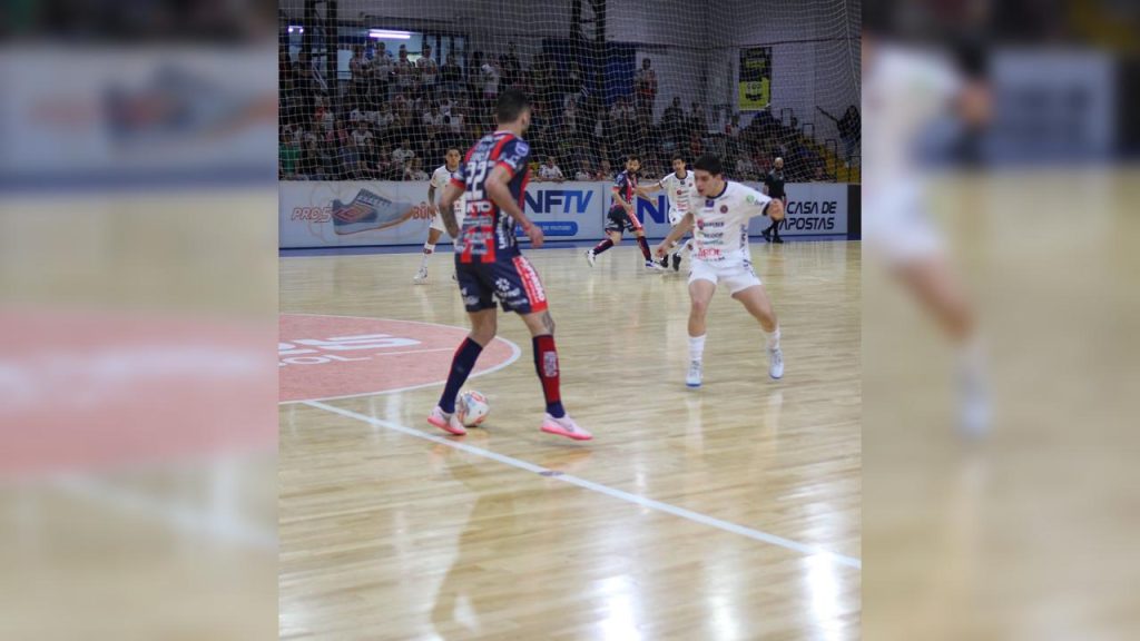 Em casa, Cascavel Futsal goleia o Joaçaba por 5 a 1 e volta a vencer na LNF