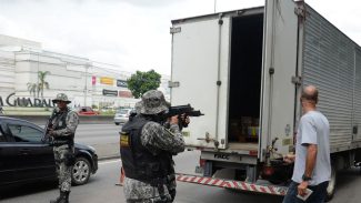 Mais de 10 mil roubos de carga foram registrados no país em 2024 Mais de 10 mil roubos de carga foram registrados no país em 2024