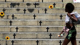 Casos de feminicídio por arma de fogo aumentam em 2025 no país Casos de feminicídio por arma de fogo aumentam em 2025 no país