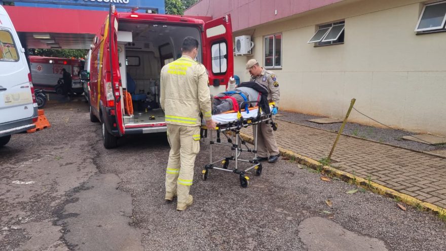 Trabalhador quebra o braço após cair de escada no Parque Industrial