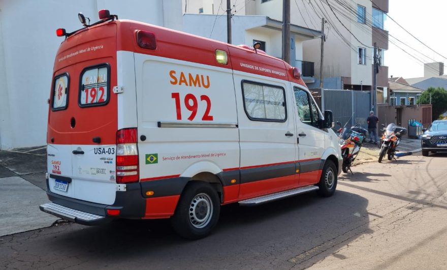 Mulher engasga com alimento, para de respirar e é salva pelo Samu em Cascavel