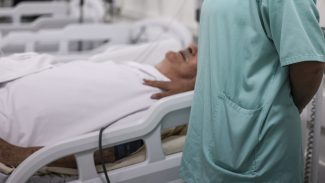 Campanha alerta para falhas na prescrição de antibióticos em hospitais Campanha alerta para falhas na prescrição de antibióticos em hospitais