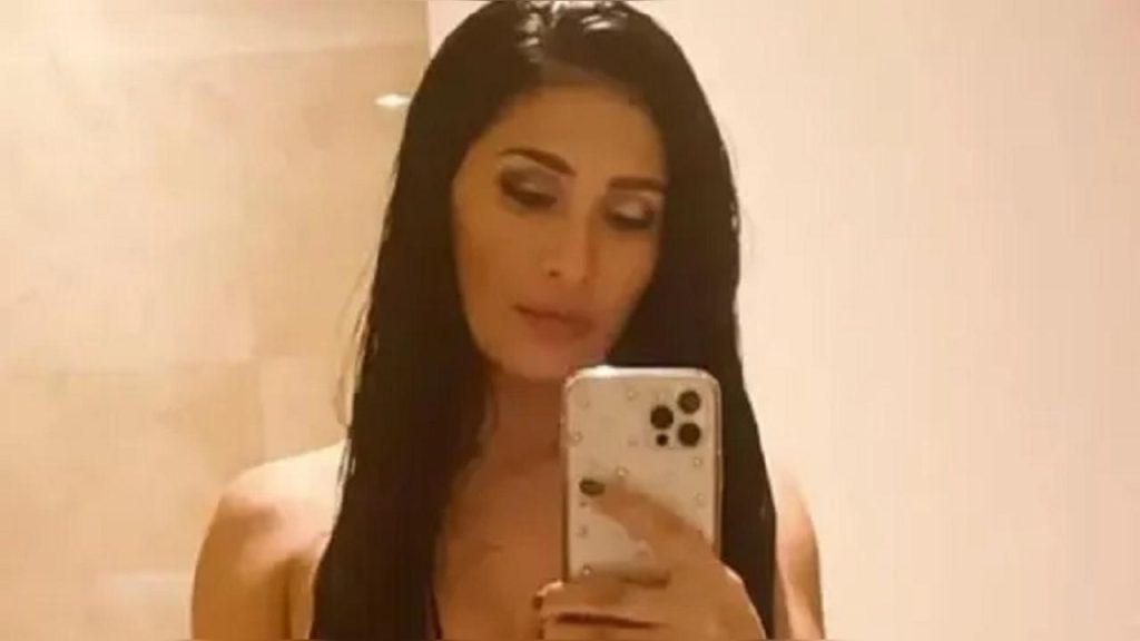 Postou, apagou, mas alguém printou! Simaria posta foto nua e apaga minutos depois; veja