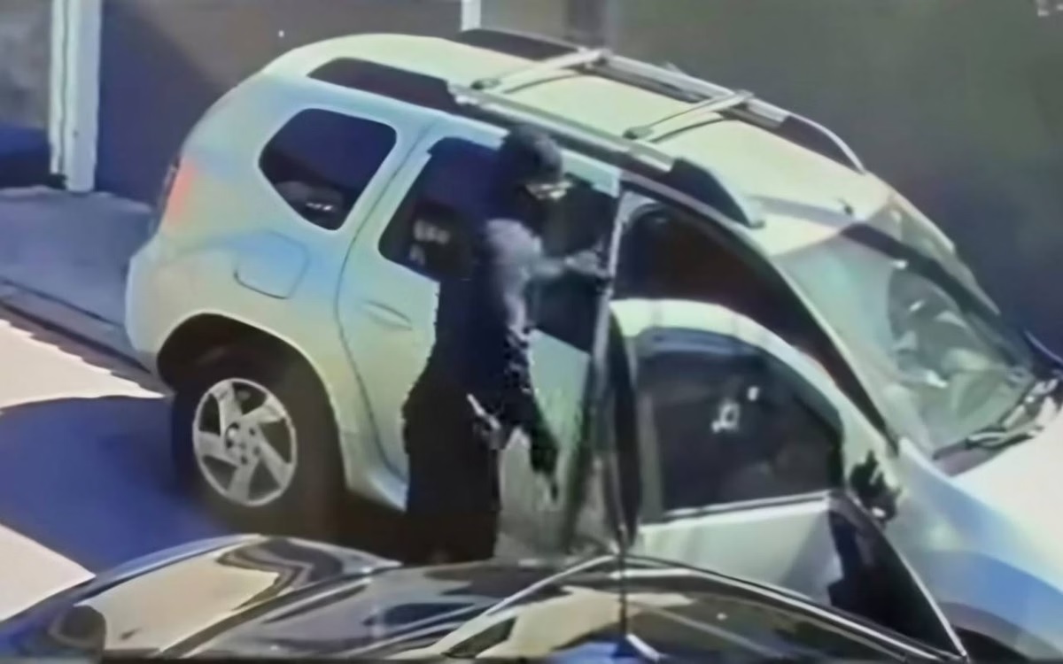 Mais de 10 tiros: Prima de policial sofre tentativa de execução ao sair de casa
