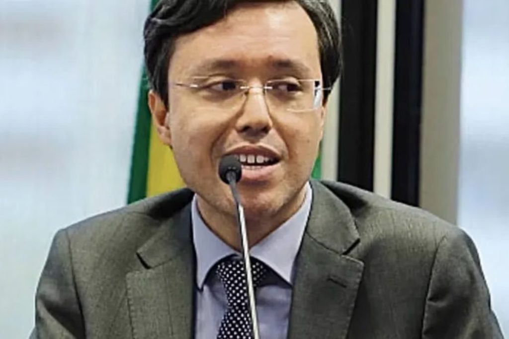 Laudo médico: ”chorando compulsivamente”, fiscal que roubou R$ 1 bi, diz que vai morrer