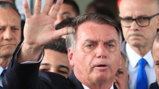 Bolsonaro pediu ajuda a advogado de Trump para postar sobre tarifaço 
