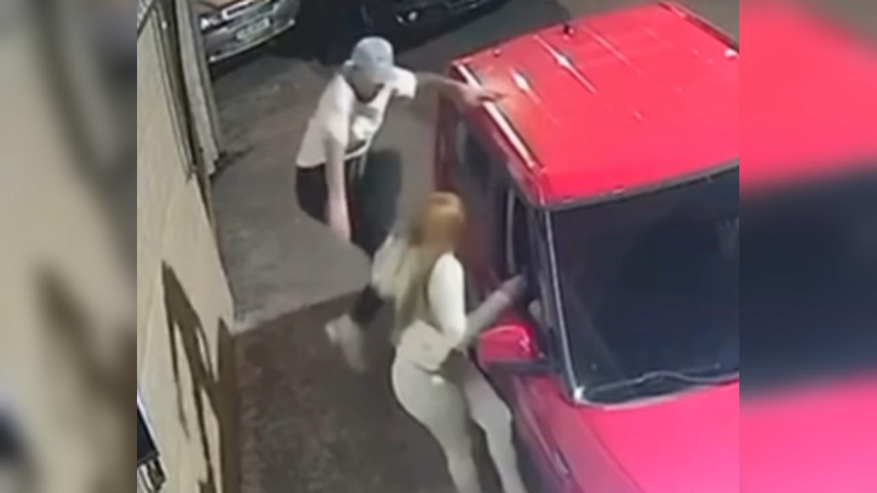 Mulher é brutalmente atacada por ex-namorado