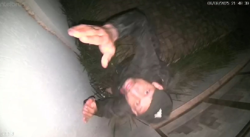 Tentativa de furto é flagrada por câmeras de segurança em Cascavel