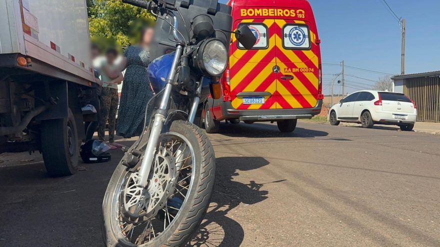 Motociclista de 28 anos fica ferida após acidente no Esmeralda