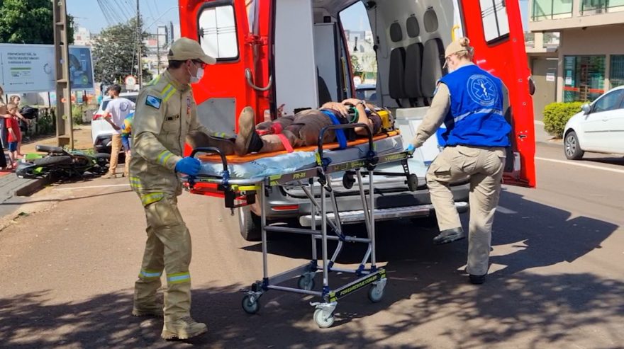 Acidente envolvendo 3 motocicletas e 1 carro mobiliza equipes de socorro no bairro Neva, em Cascavel