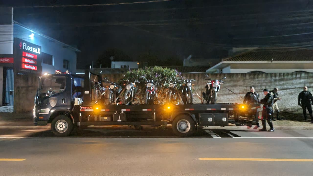 "Dança da motinha": Motocicletas são apreendidas em operação em Cascavel "Dança da motinha": Motocicletas são apreendidas em operação em Cascavel