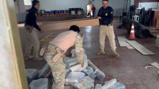 PRF estoura depósito e apreende grande quantidade de drogas em Cascavel