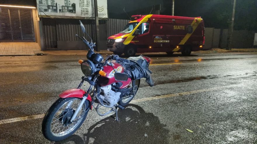 Motociclista fica ferido em colisão com carro na Rua Manaus