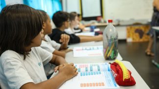 País precisa dar prioridade política à alfabetização, diz especialista