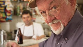 Morre no Rio de Janeiro o cartunista Jaguar, aos 93 anos Morre no Rio de Janeiro o cartunista Jaguar, aos 93 anos