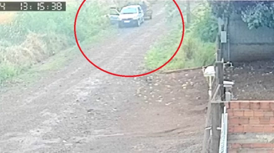 Descarte irregular de lixo é flagrado por câmera no Lago Azul