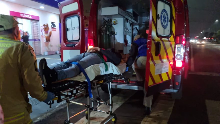 Jovem cai de bicicleta na Av. Tito Muffato e fica ferido