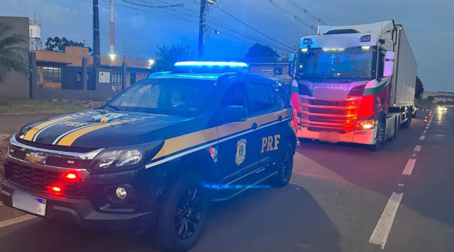 PRF prende motorista de caminhão embriagado em Apucarana