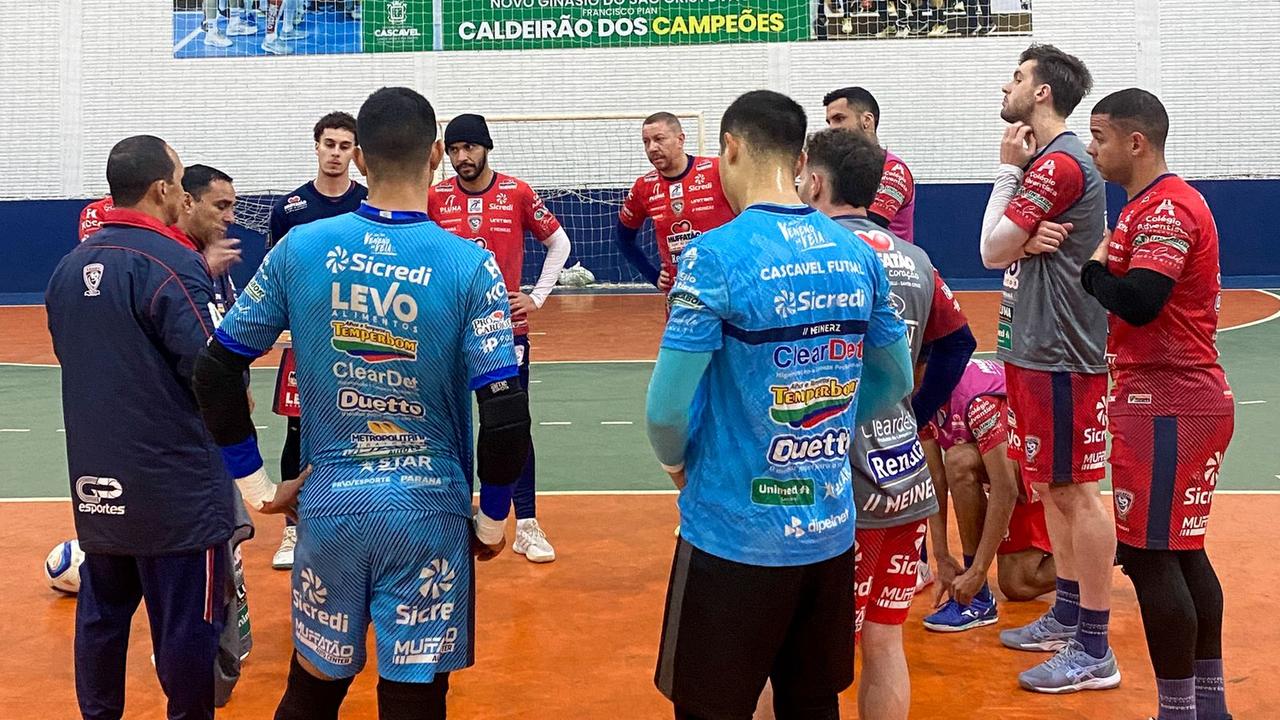 Cascavel Futsal encara o Itaipulândia em busca de vaga no G-4 do Paranaense Série Ouro