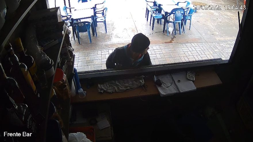 Ladrão furta relógio e carteira em estabelecimento comercial em Cascavel
