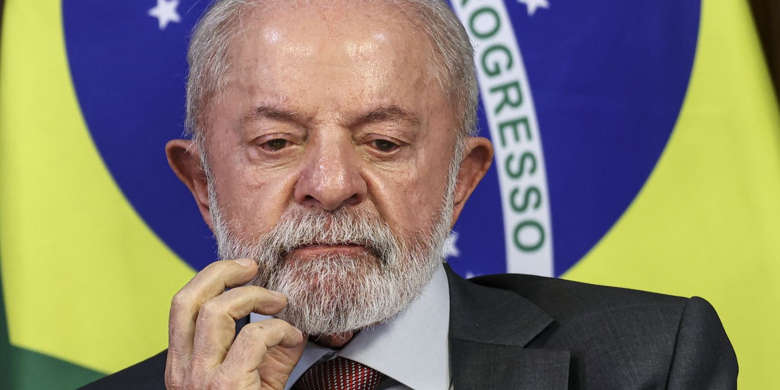 Lula critica atuação de Eduardo Bolsonaro nos EUA e defende cassação
