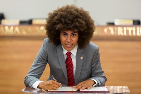 Deputado Estadual é condenado a indenizar policial por exposição indevida em vídeo no YouTube Deputado Estadual é condenado a indenizar policial por exposição indevida em vídeo no YouTube