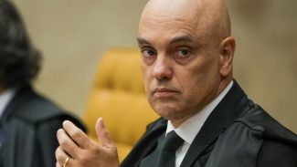 Moraes determina vigilância integral de Bolsonaro pela polícia penal Moraes determina vigilância integral de Bolsonaro pela polícia penal